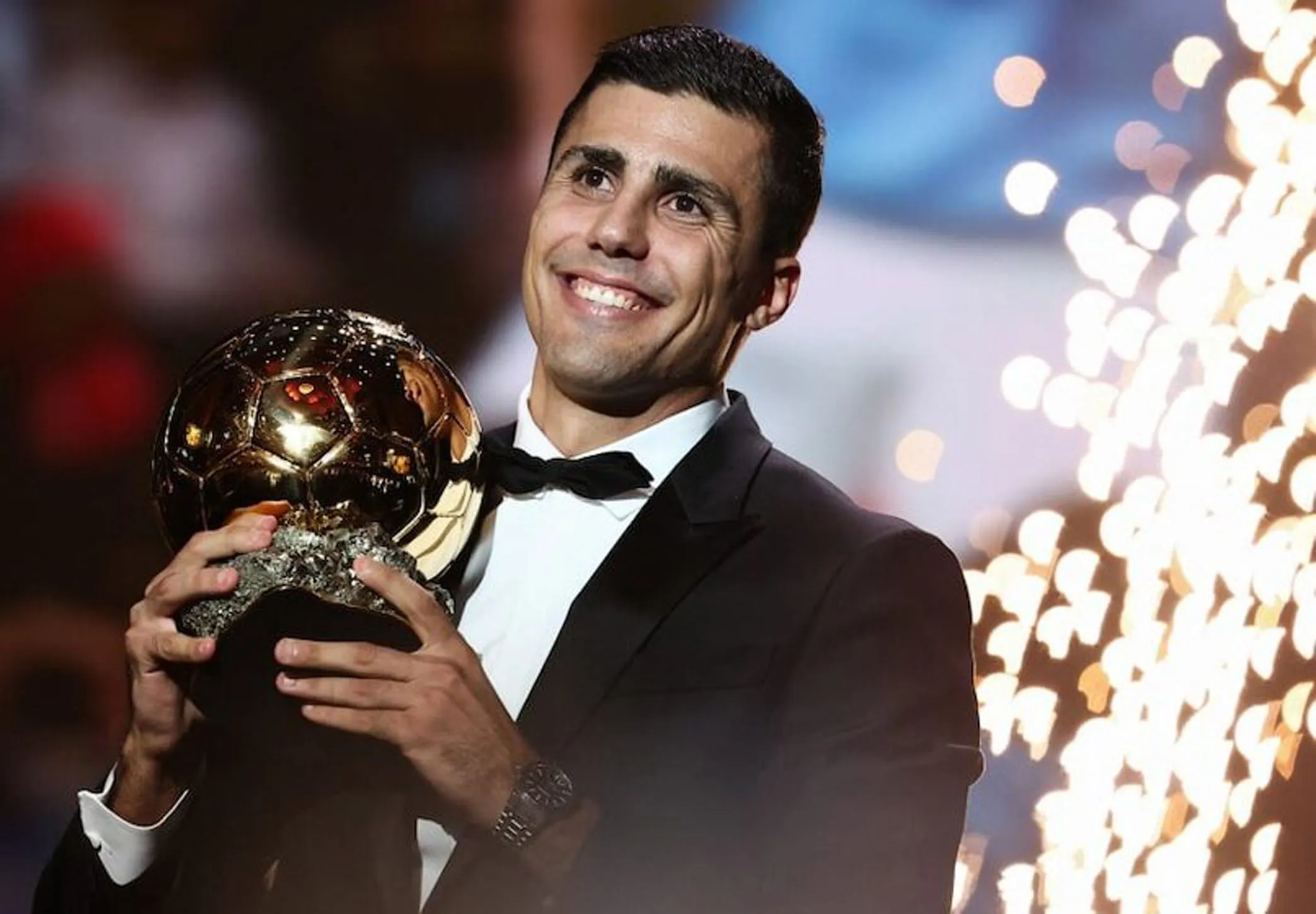 Adarsh Swarajya | या फूटबॉलपटूने पटकावला Ballon d’Or 2024 हा मानाचा पुरस्कार
