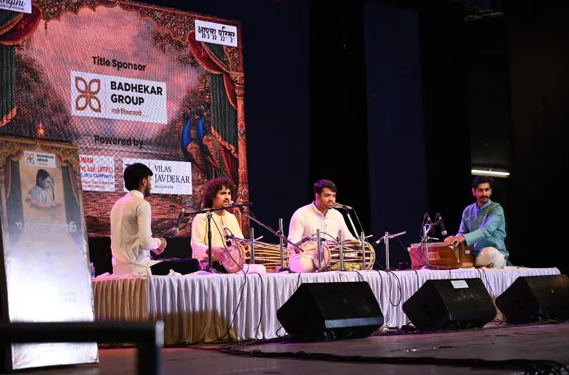Adarsh Swarajya | युवा कलाकारांच्या सादरीकरणाने रंगले  पं. जितेंद्र...