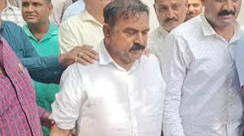 Adarsh Swarajya | नाशिकचा भोंदू बाबा अशोक खरातवर 11 गुन्हे दाखल