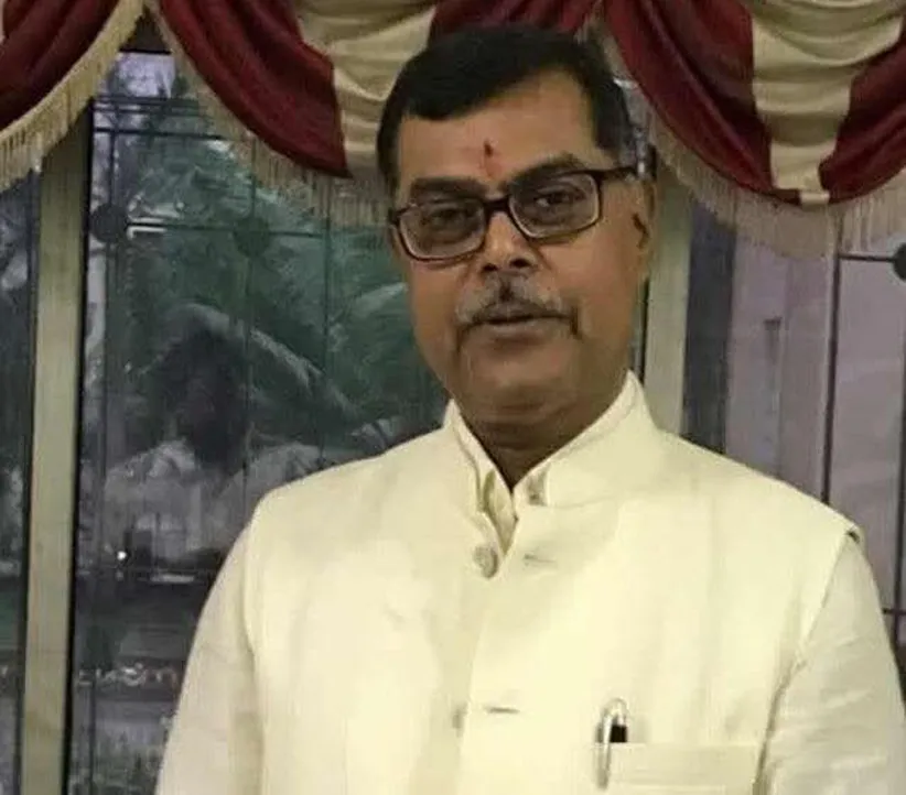 Adarsh Swarajya | सेवानिवृत्तीचे वय ५८ वरून ६० करण्याची मागणी बेस्ट...