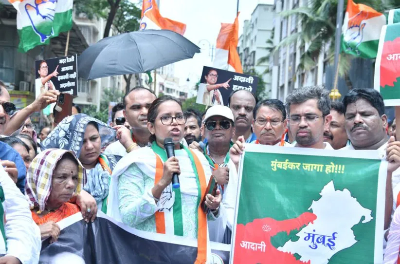 Adarsh Swarajya | मुंबईतील जमिनी लुटण्याचा अदानीला भस्म्या रोग, कुर्ला...