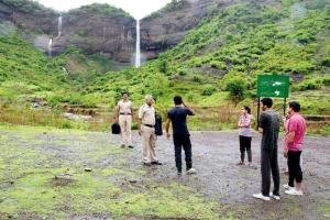 Adarsh Swarajya | आतातरी हा ‘डेंजर’ विषय मनावर घ्या