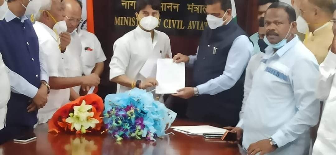 Adarsh Swarajya | केंद्रीय मंत्र्यांच्या आश्वासनामुळे आंदोलन मागे