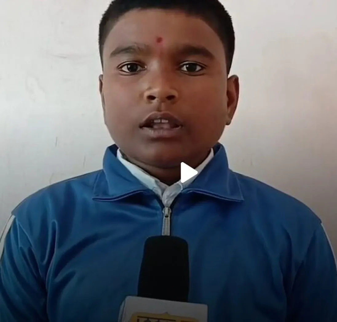 Adarsh Swarajya | ७ तास, ७ मिनिट, ७ सेकंद शिवकालीन दांडपट्टा चालविण्याचा...