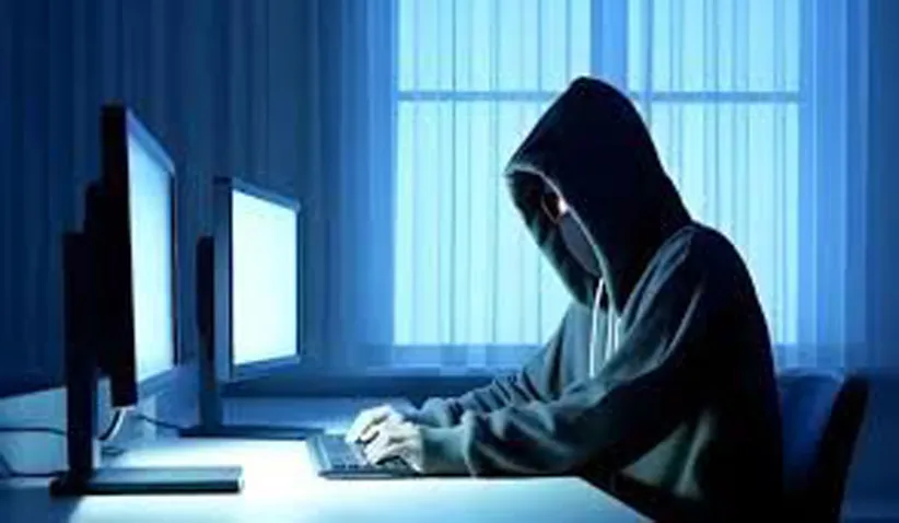 Adarsh Swarajya | डिजिटल अरेस्ट – निवृत्त बेस्ट कर्मचाऱ्याला 40 लाखांचा...