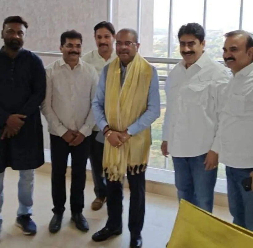 Adarsh Swarajya | शैक्षणिक धोरणांवर भर; आयआयटी पवई येथे केंद्रीय शिक्षण...