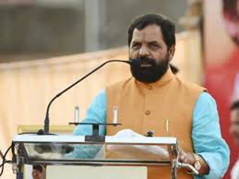 Adarsh Swarajya | नरेगा’ अंतर्गत मातोश्री ग्रामसमृद्धी पाणंद रस्त्यांना...