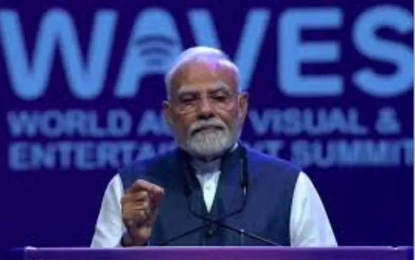 Adarsh Swarajya | पंतप्रधान नरेंद्र मोदींच्या हस्ते WAVES 2025 चे उद्घाटन