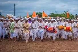 Adarsh Swarajya | वारकऱ्यांसाठी पेन्शन योजना; मुख्यमंत्र्यांची घोषणा,