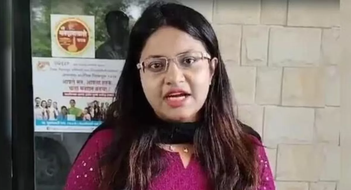 Adarsh Swarajya | प्रशासकीय अधिकारी की नव वतनदारी ?