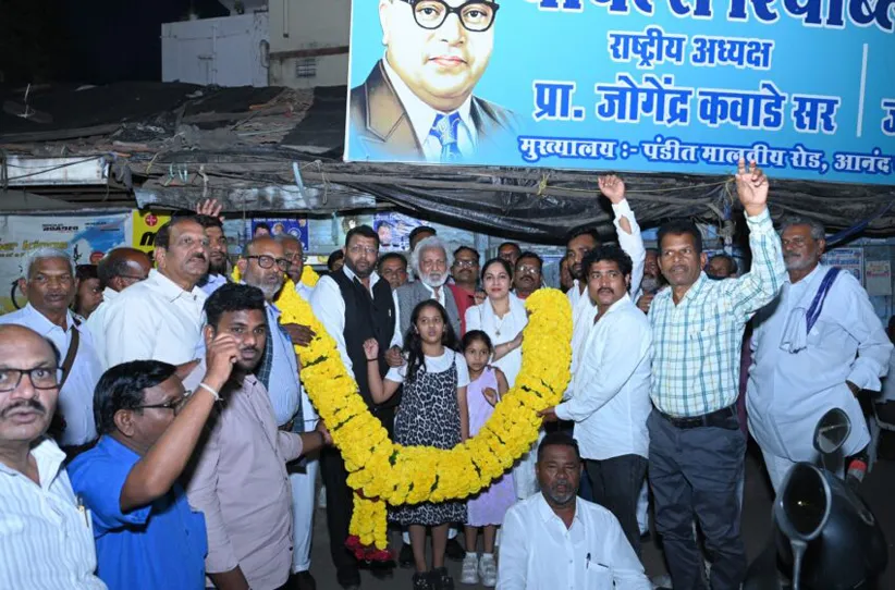 Adarsh Swarajya | आयुष्याच्या शेवटच्या श्वासापर्यंत चळवळीसाठी समर्पित...