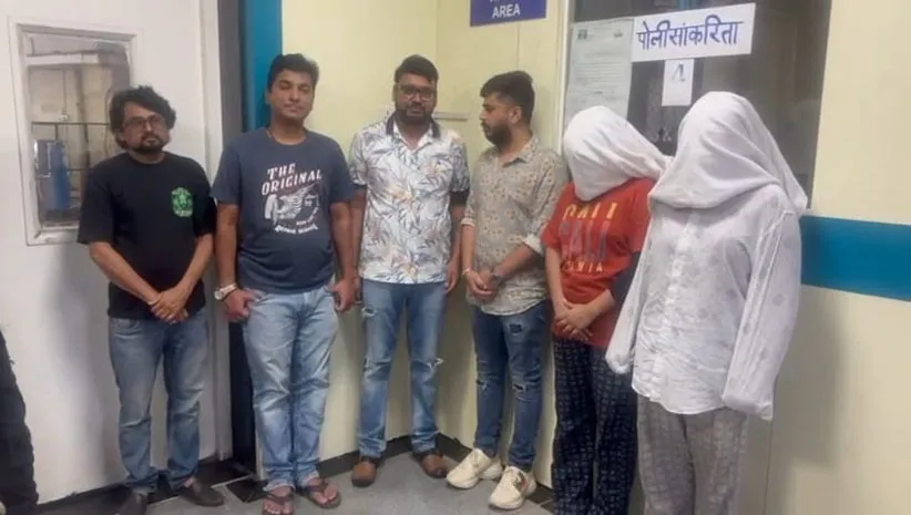 Adarsh Swarajya | खडसेंचा जावई पुण्यात रेव्ह पार्टीत रंगेहाथ पकडला गेला